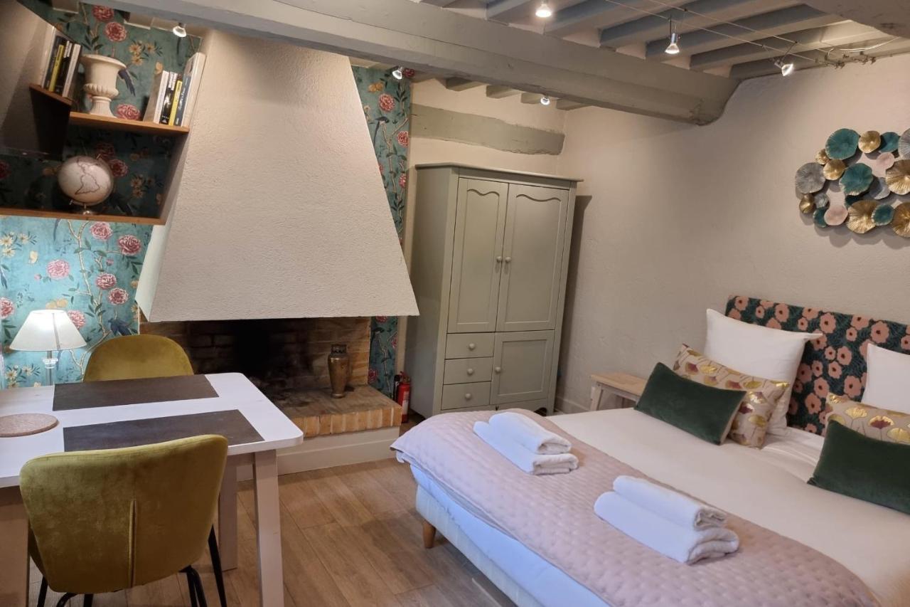 The Saint Jean Suite - Cozy For 2 - Center Honfleur With Fireplace Экстерьер фото